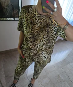 Conjunto Sonia Print, modal soft con spandex elastizado, remera y babucha.